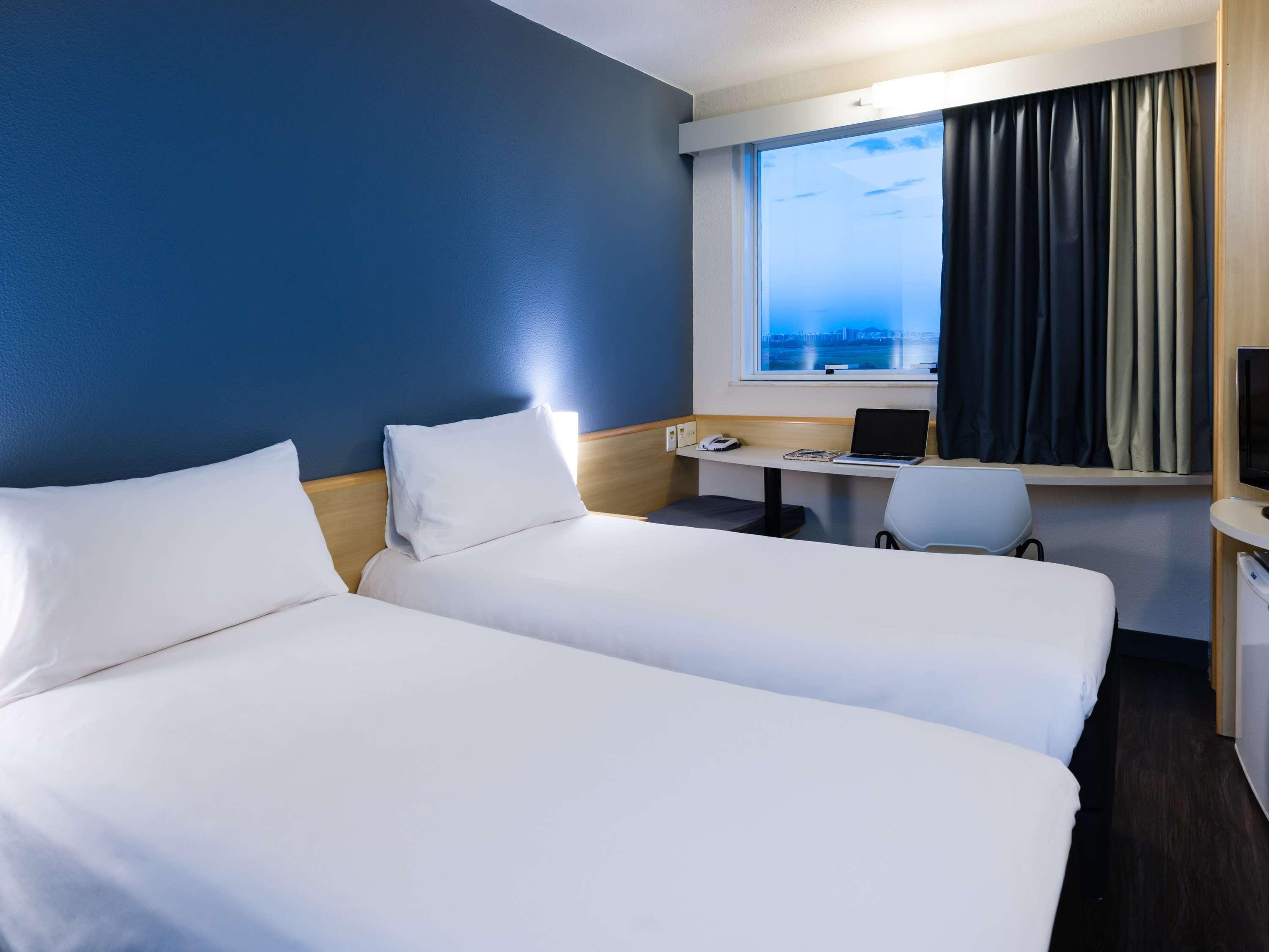 Ibis Vitoria Aeroporto Hotel Carapina Bagian luar foto