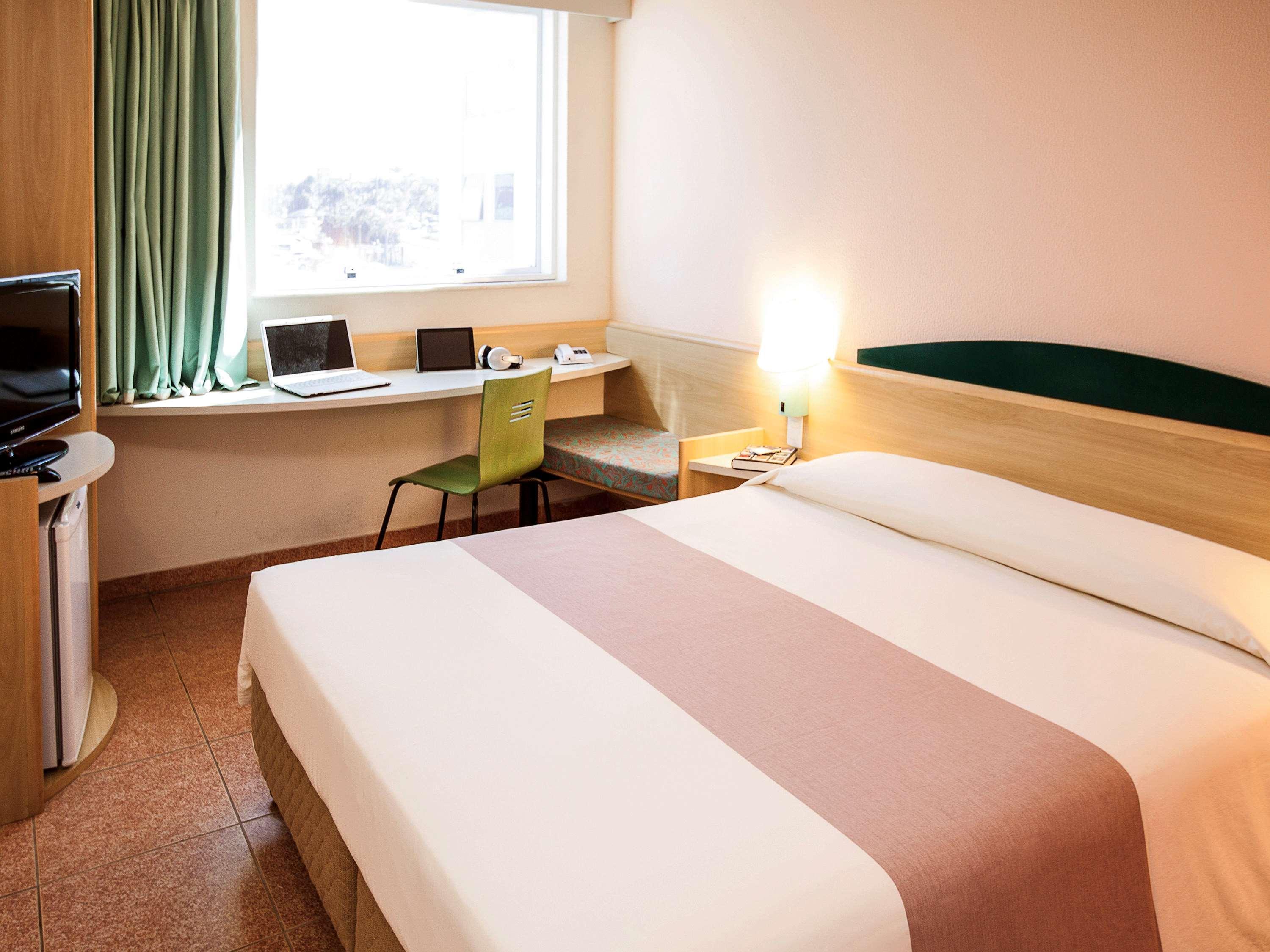 Ibis Vitoria Aeroporto Hotel Carapina Bagian luar foto